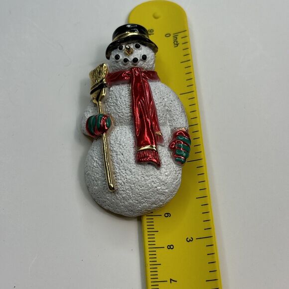 Brooch Vintage Christmas Snowman  marked "AJC" - Picture 4 of 4